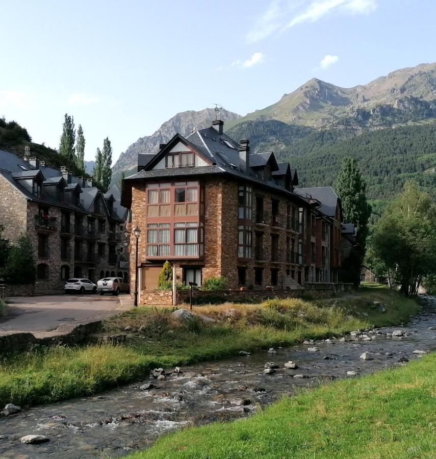 NUEVO Apartamento con encanto en Sallent de Gállego recién reformado Exterior foto